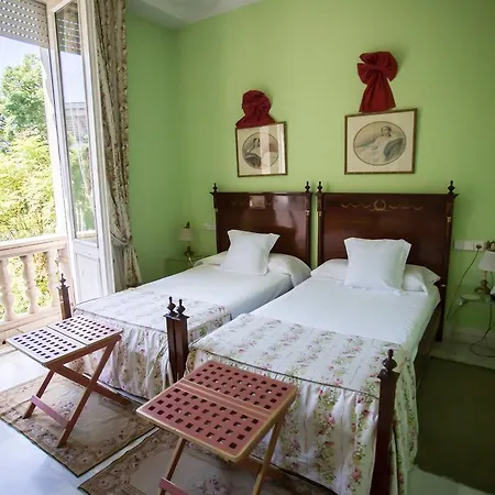 Hotel De La Palmera 4*
