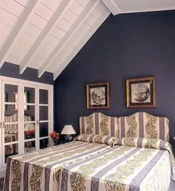 De La Palmera 4*
