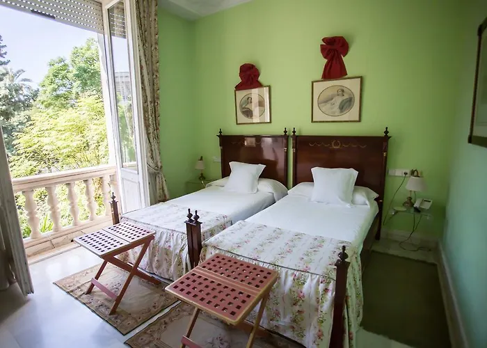 Hotel De La Palmera 4*