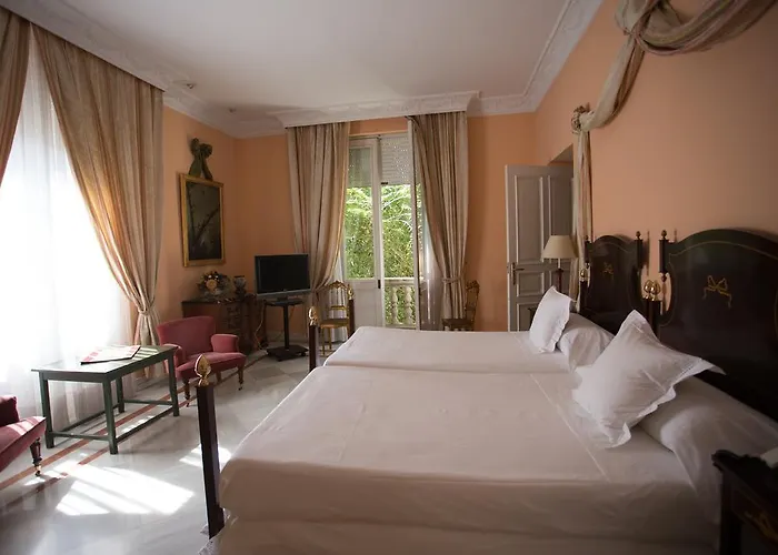 Hotel De La Palmera 4*